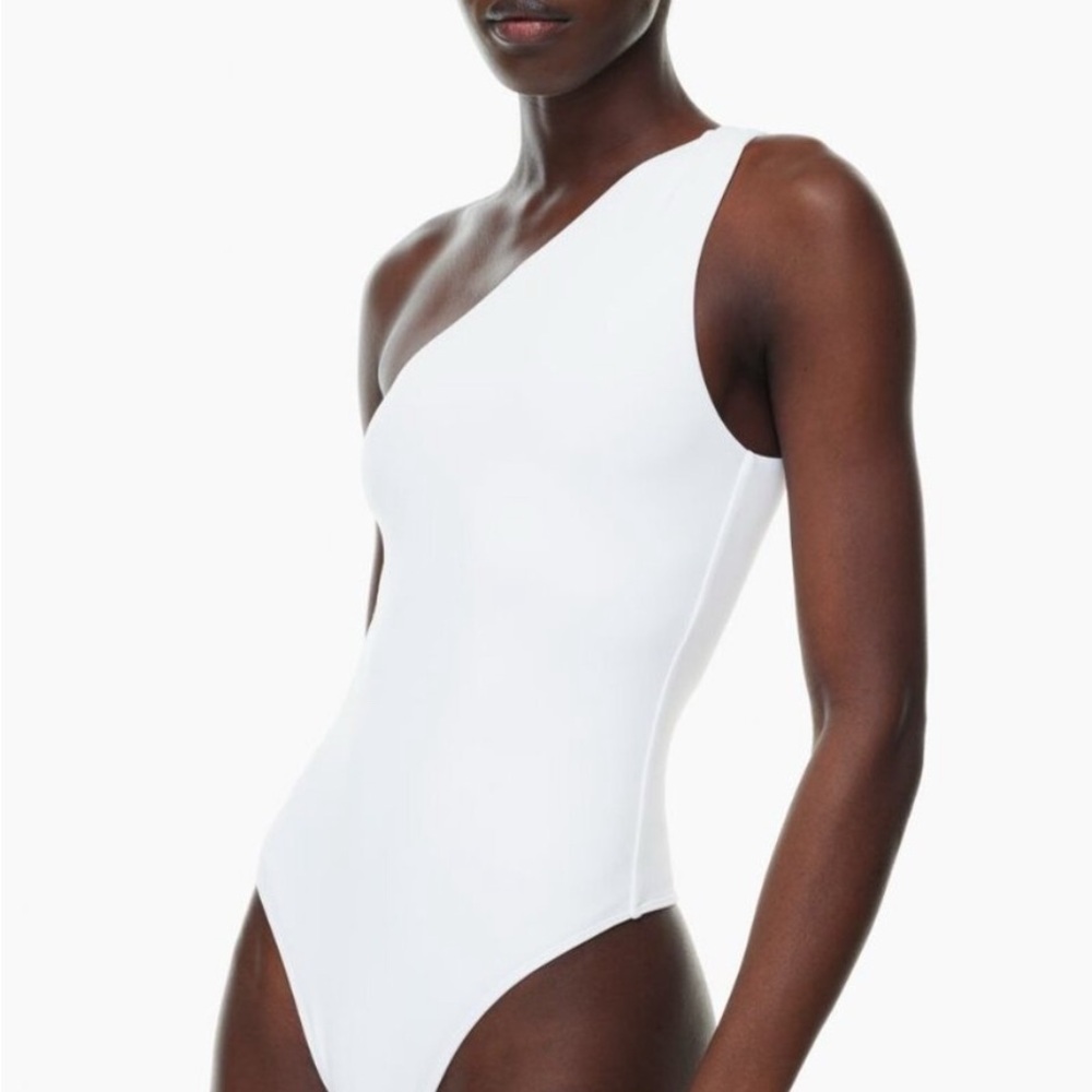 NWT - Aritzia White One-Shoulder Contour Bodysuit